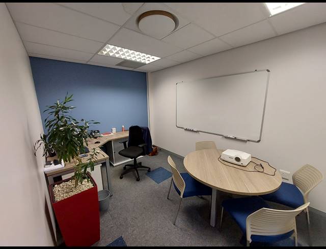 157M² OFFICE TO LET IN GREENSTONE HILL
